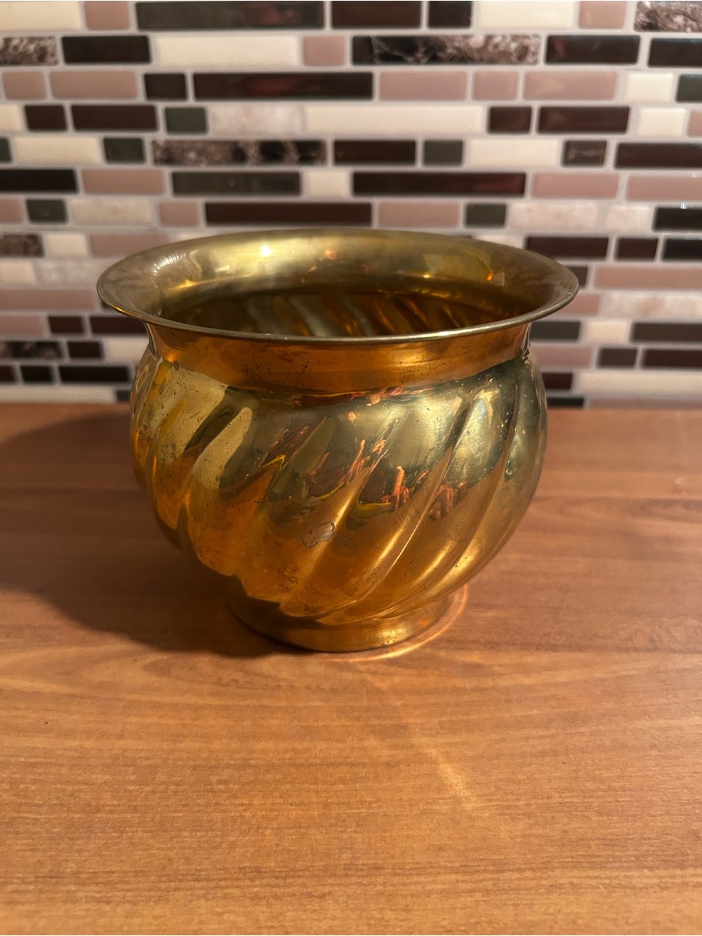 Brass Swirl Planter Pot - Gold Finish